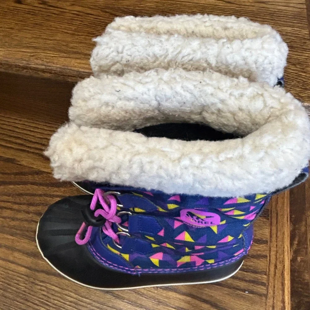 Sorel Winter Snow Boots Kids 5 Blue Pink‎ Waterproof Faux Fur Geometric